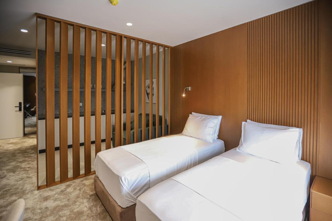 Urbanin Apartment & Hotel Tiranë Ngoại thất bức ảnh