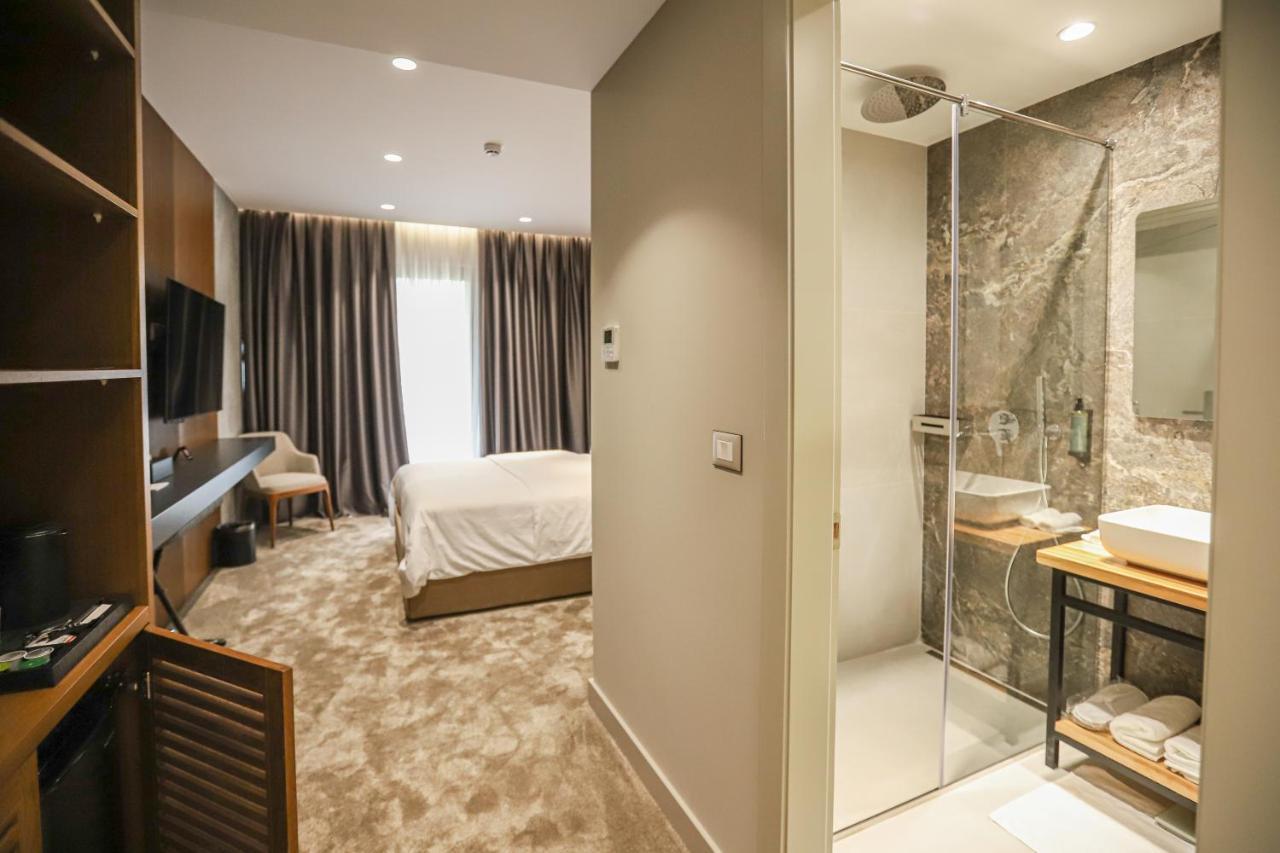 Urbanin Apartment & Hotel Tiranë Ngoại thất bức ảnh