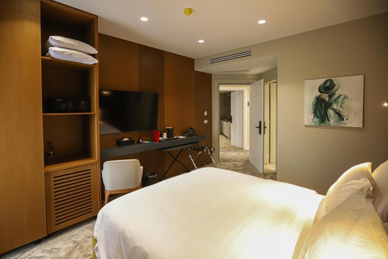 Urbanin Apartment & Hotel Tiranë Ngoại thất bức ảnh