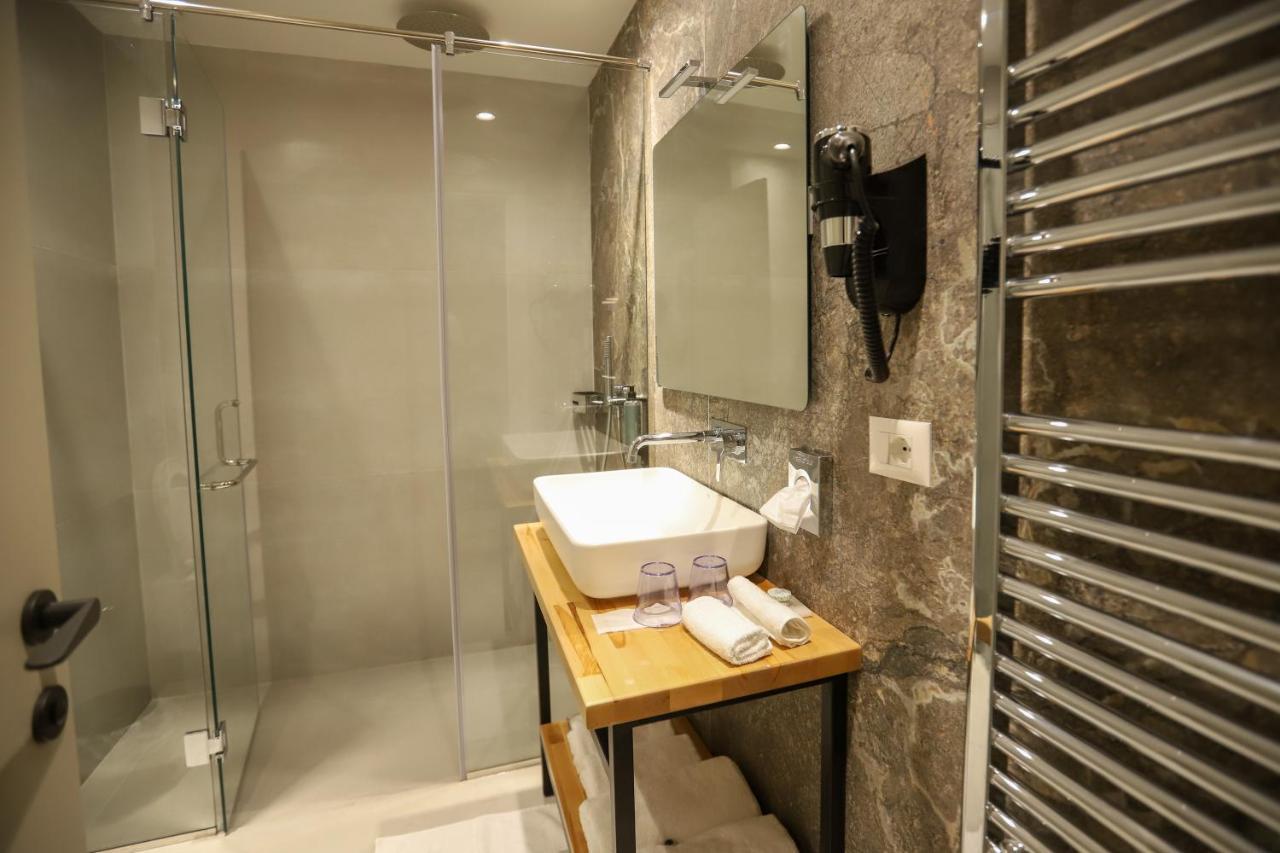 Urbanin Apartment & Hotel Tiranë Ngoại thất bức ảnh